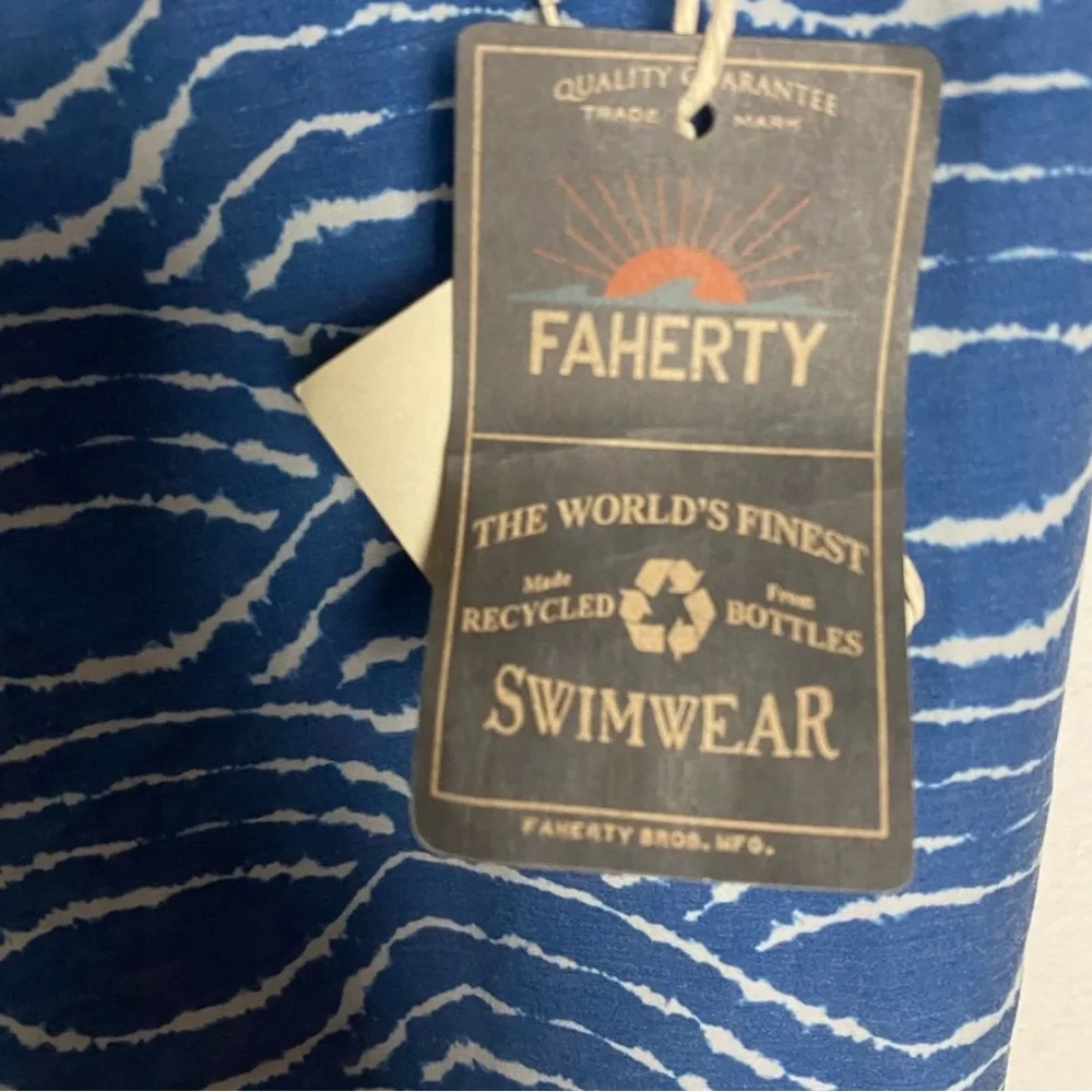 Faherty Classic Boardshort 7” Inseam Wave Dye Navy Men’s 35 shorts NEW